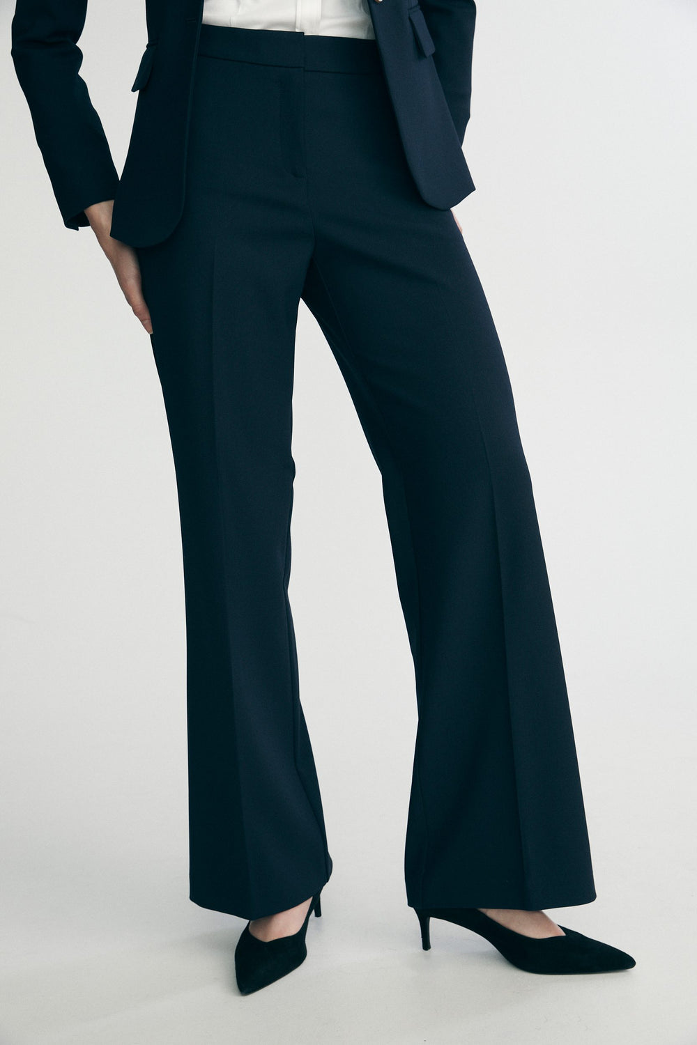 Modern pant