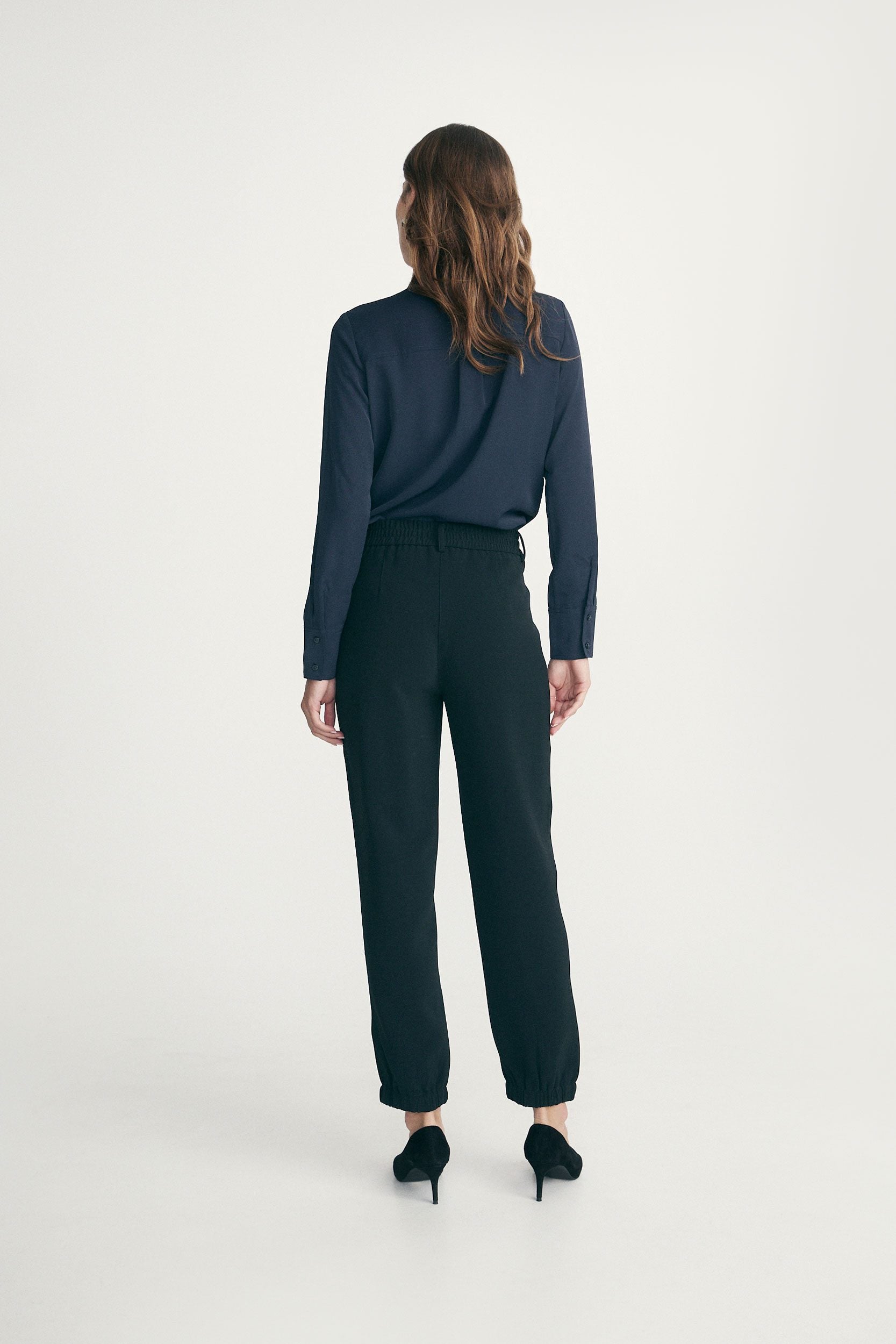 Pantalon à chevilles élastiques