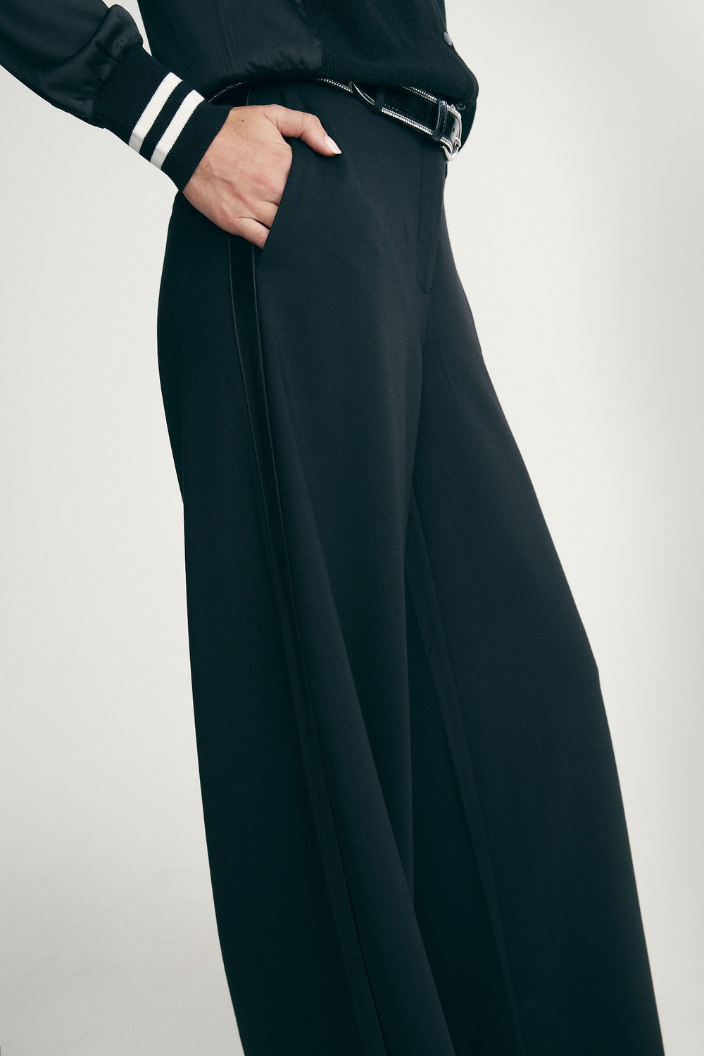 Pantalon avec bandes de satin