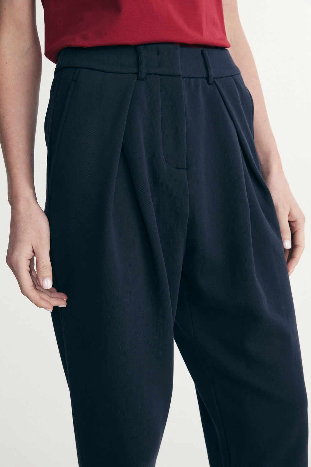 High waist pants with front pleats