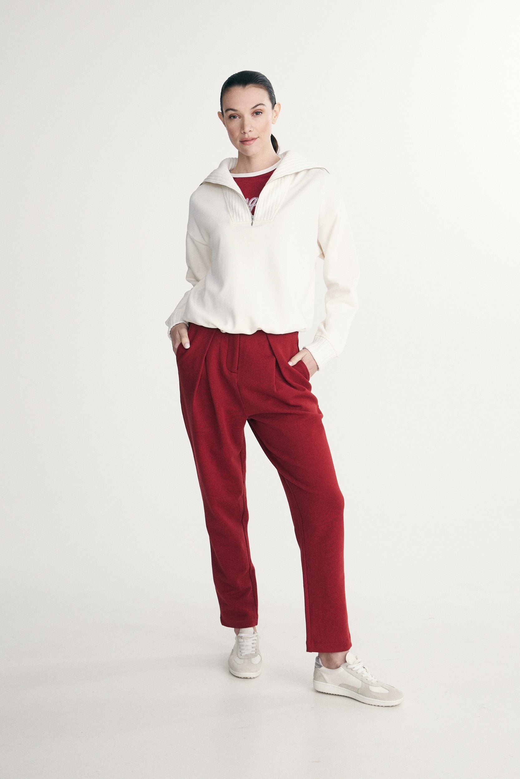 High waist pants with front pleats
