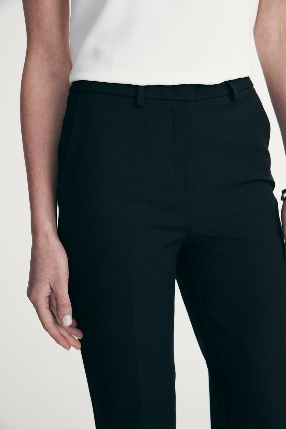 High waist pants with elastic waist
