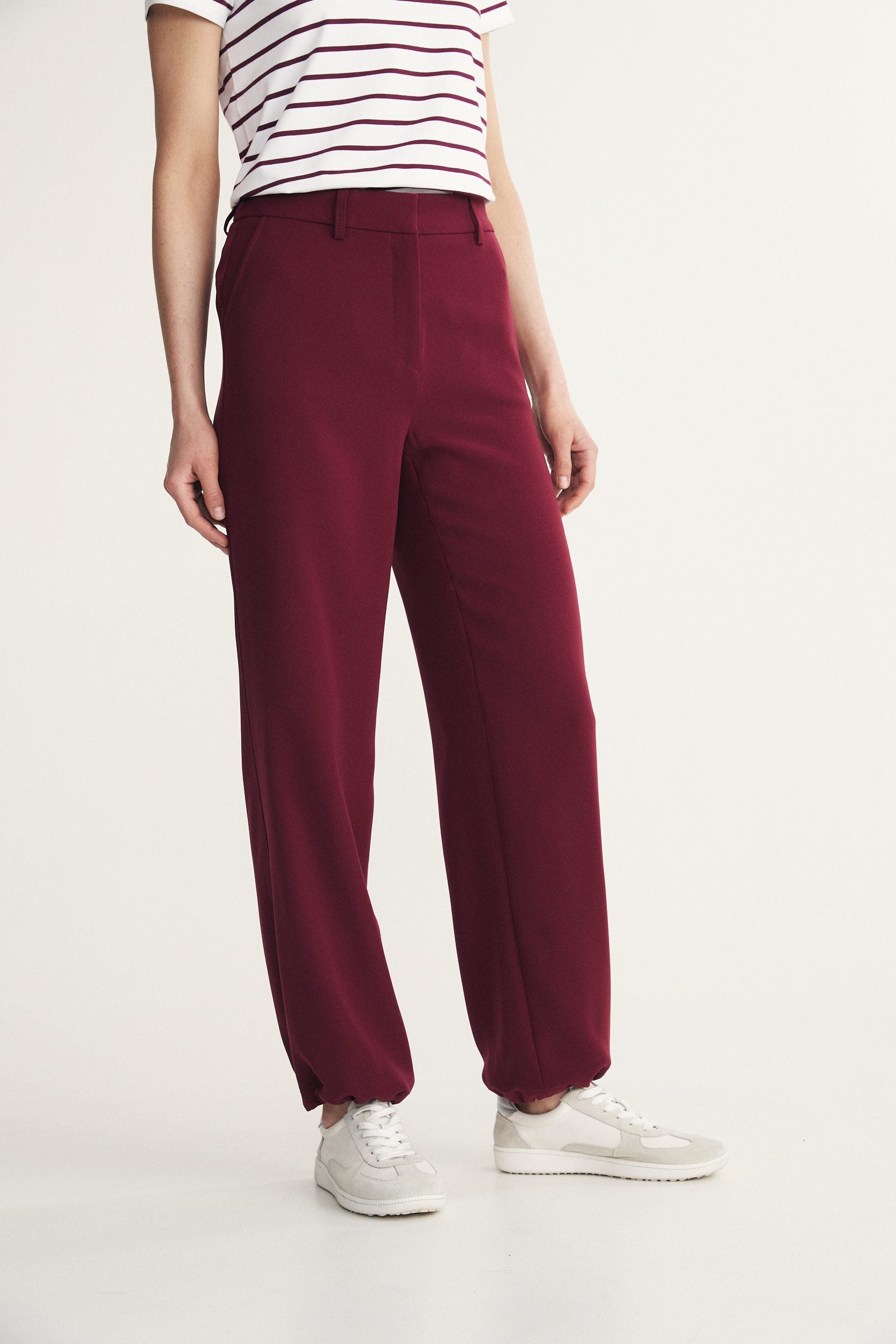 Pantalon à cordon au bas