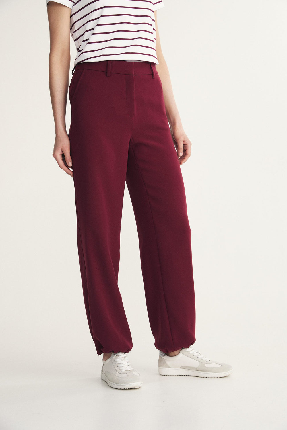 Pantalon à cordon au bas