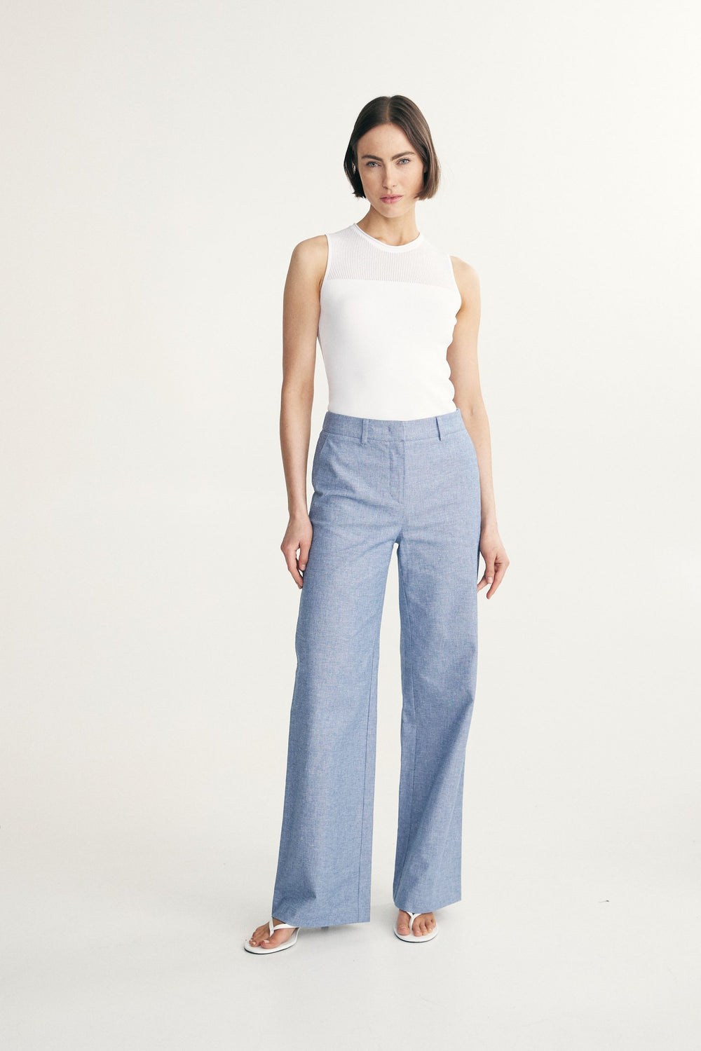 Pantalon en lin à dos élastique