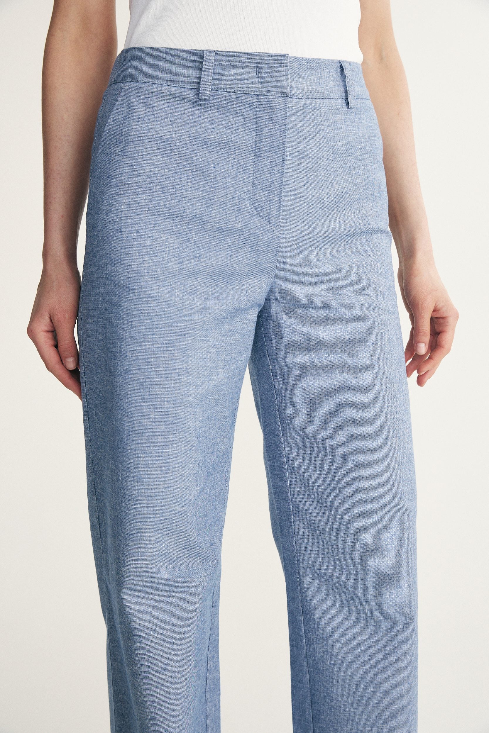 Pantalon en lin à dos élastique