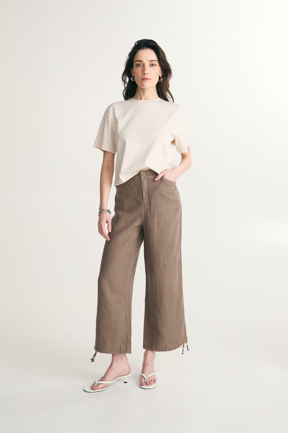 Pantalon en lin écourté