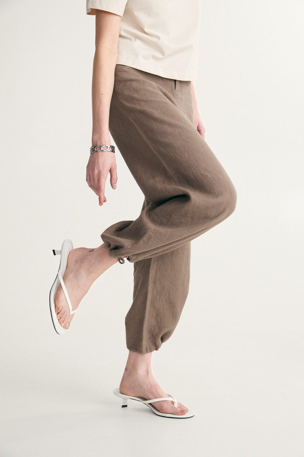 Pantalon en lin écourté