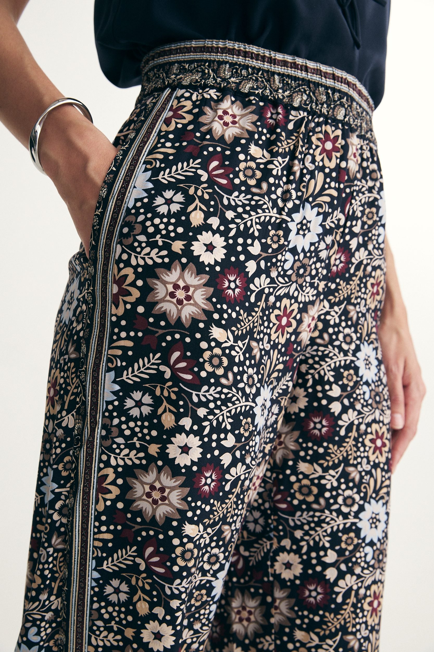 Floral print fluid pant