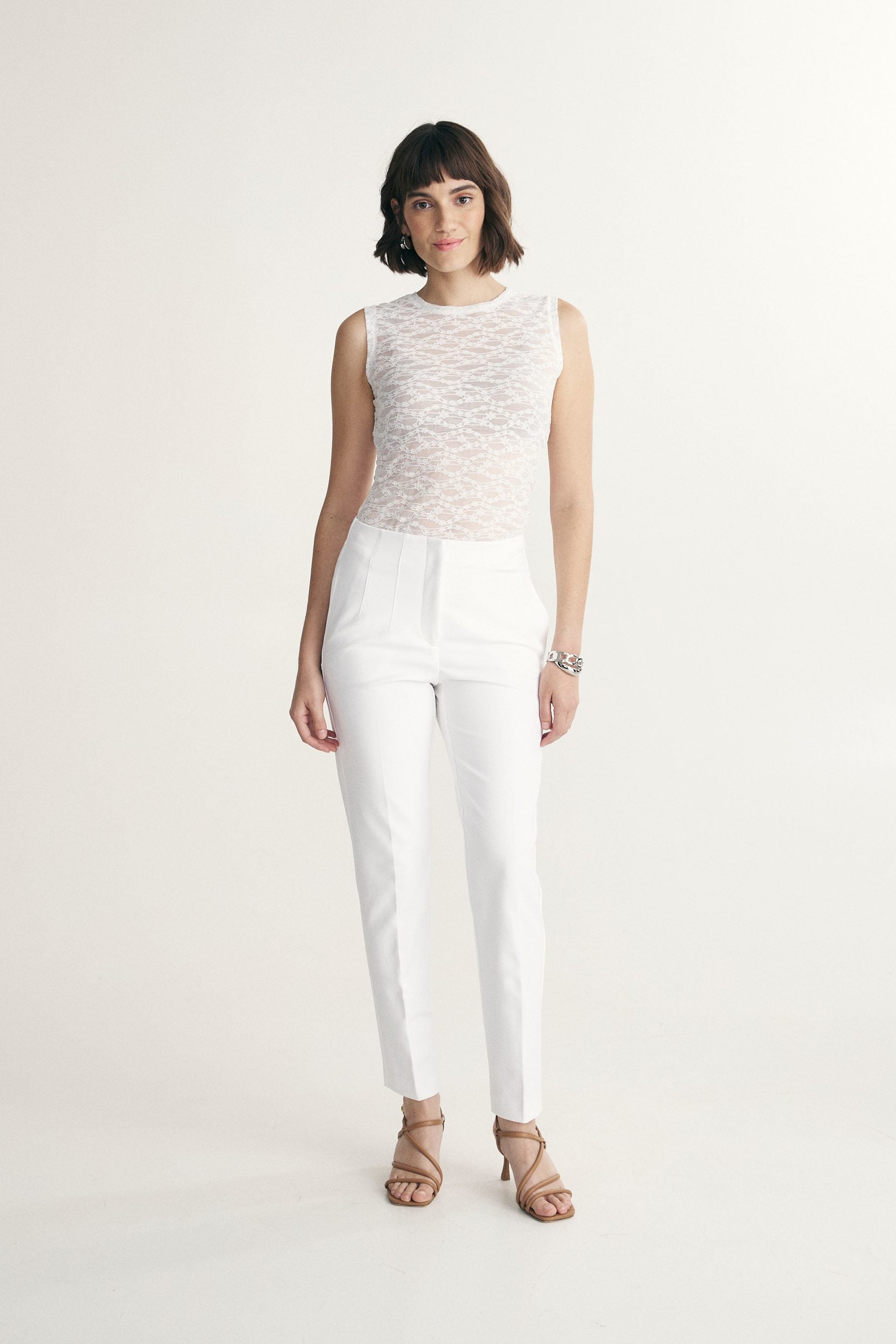 High waist pant with darts