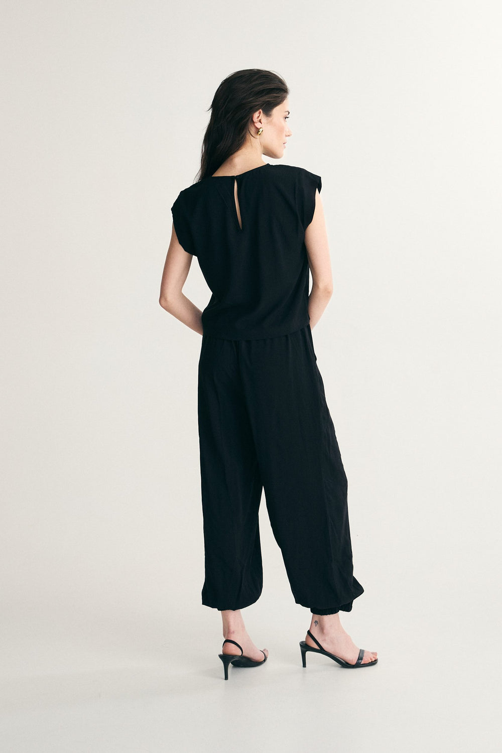 Pantalon fluide à chevilles ajustées