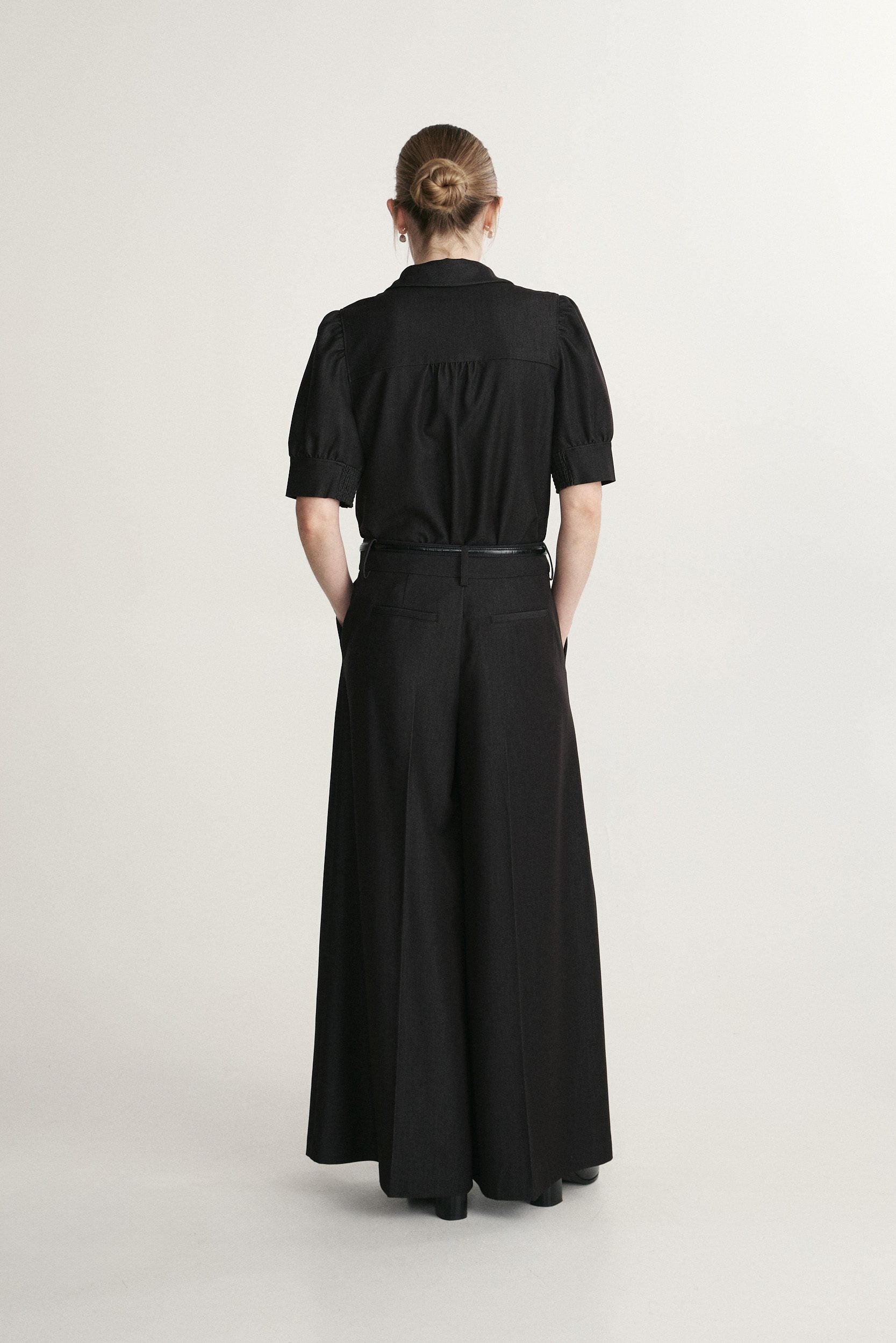 Pantalon fluide très ample à taille haute