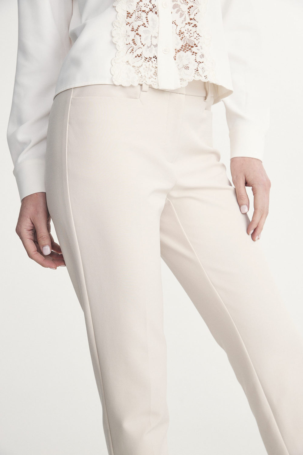 Straight cropped pants