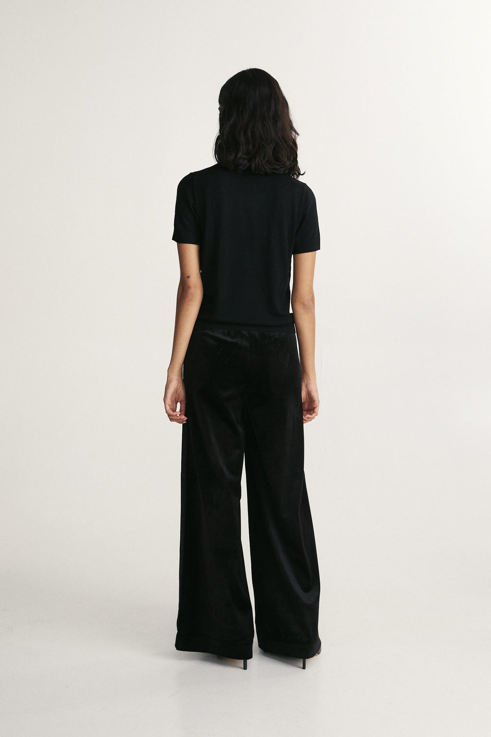Pantalon large en velours avec détail latéral