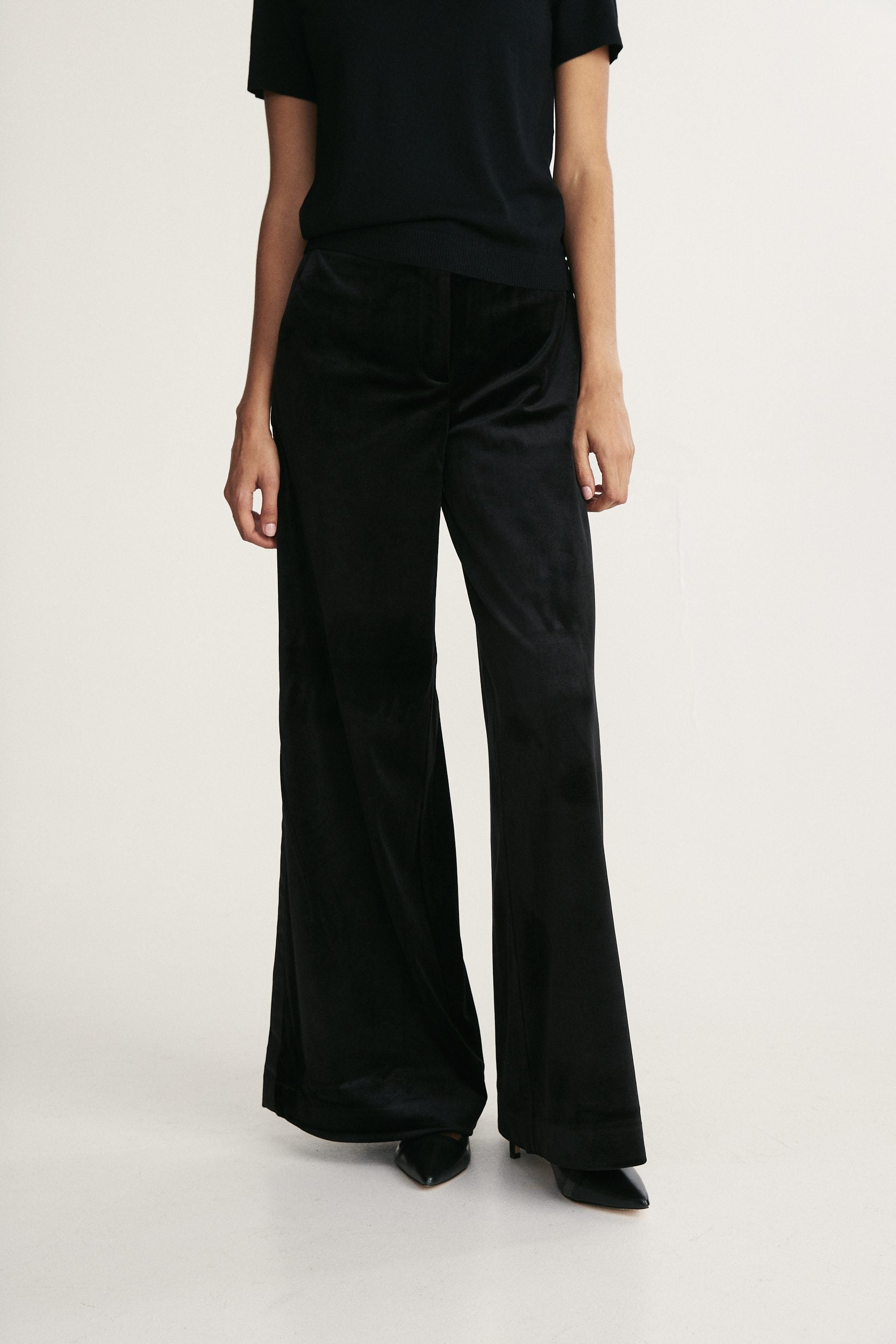 Pantalon large en velours avec détail latéral
