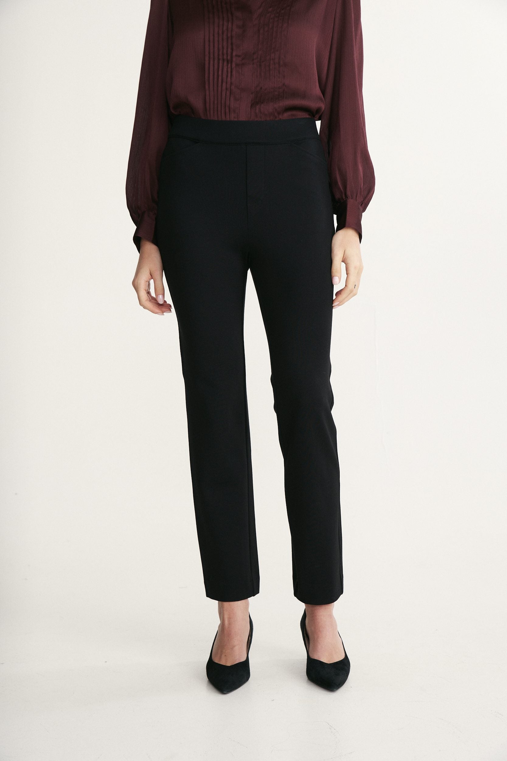 Stretch pant with elastic waist