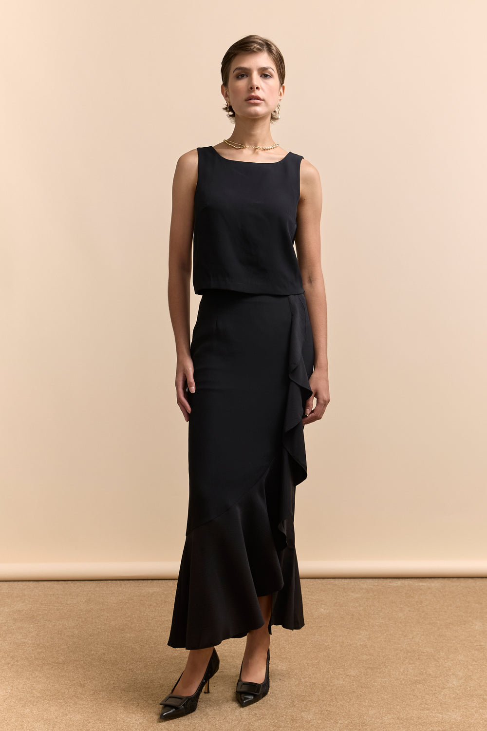 Long skirt with frills