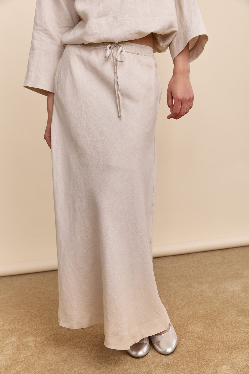 Linen skirt with elastic waist