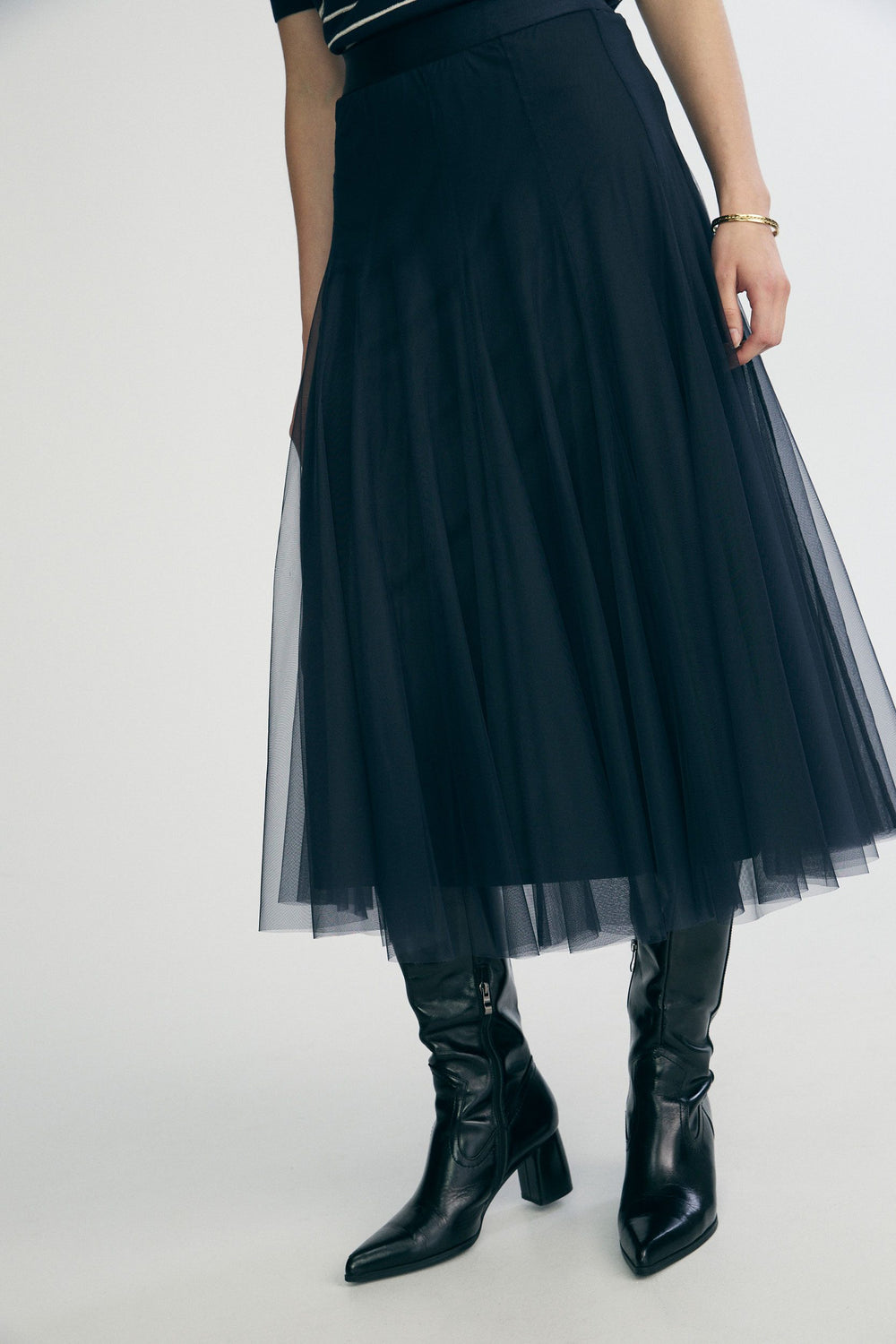 Mesh skirt