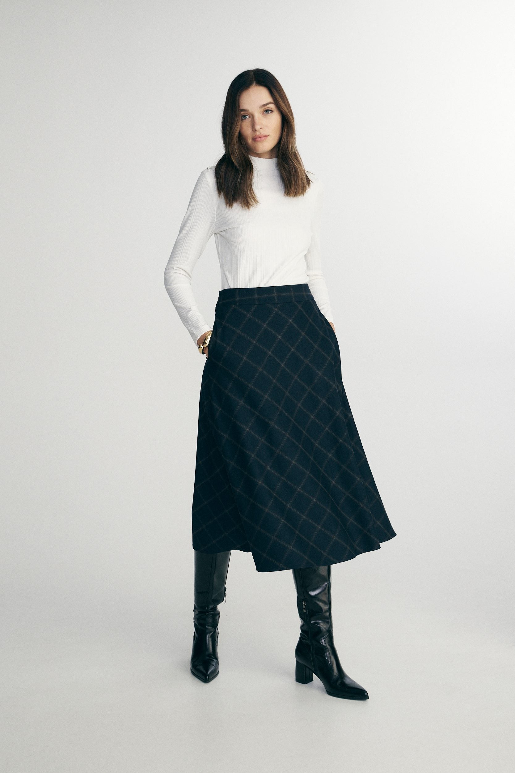 Plaid midi skirt