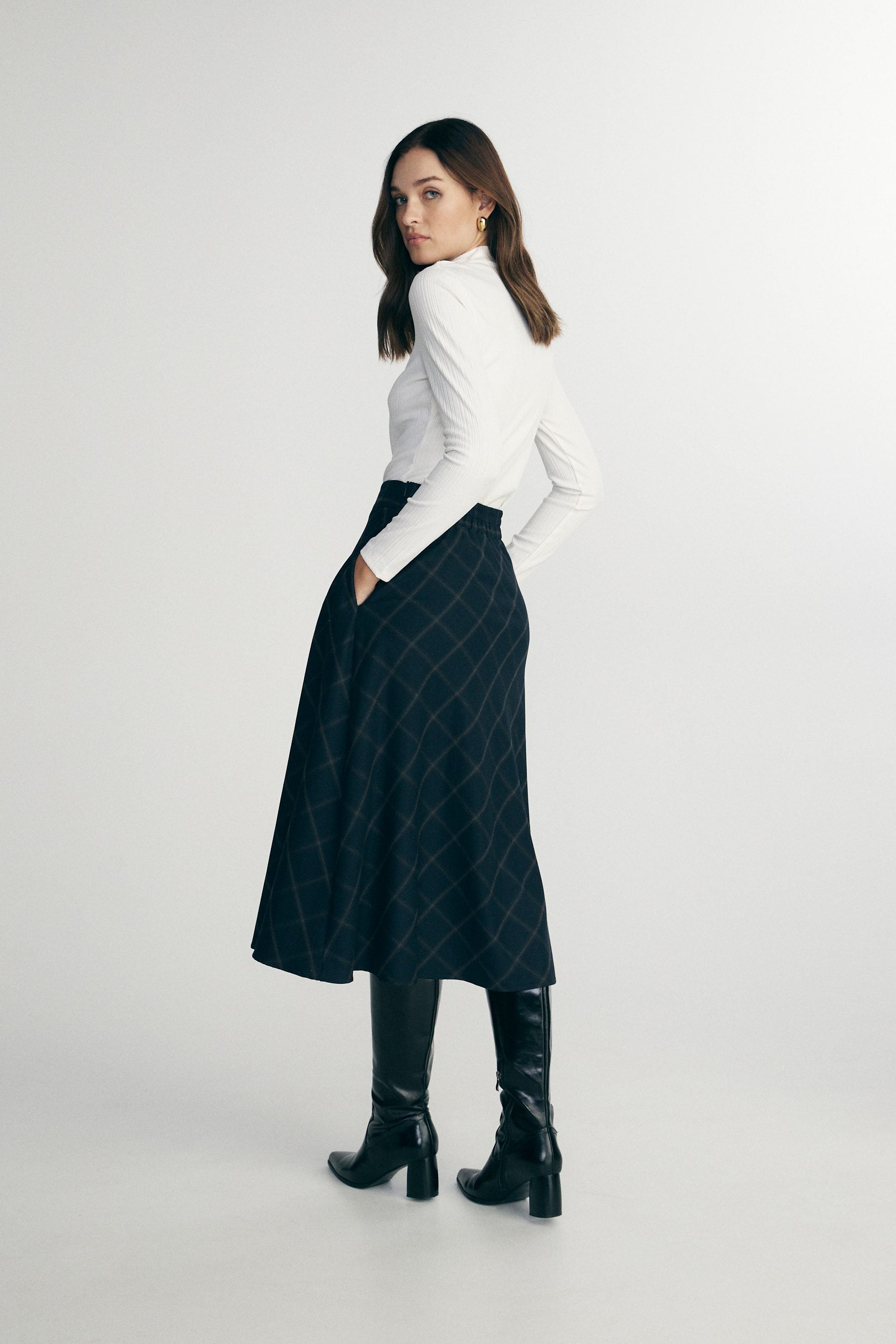 Plaid midi skirt