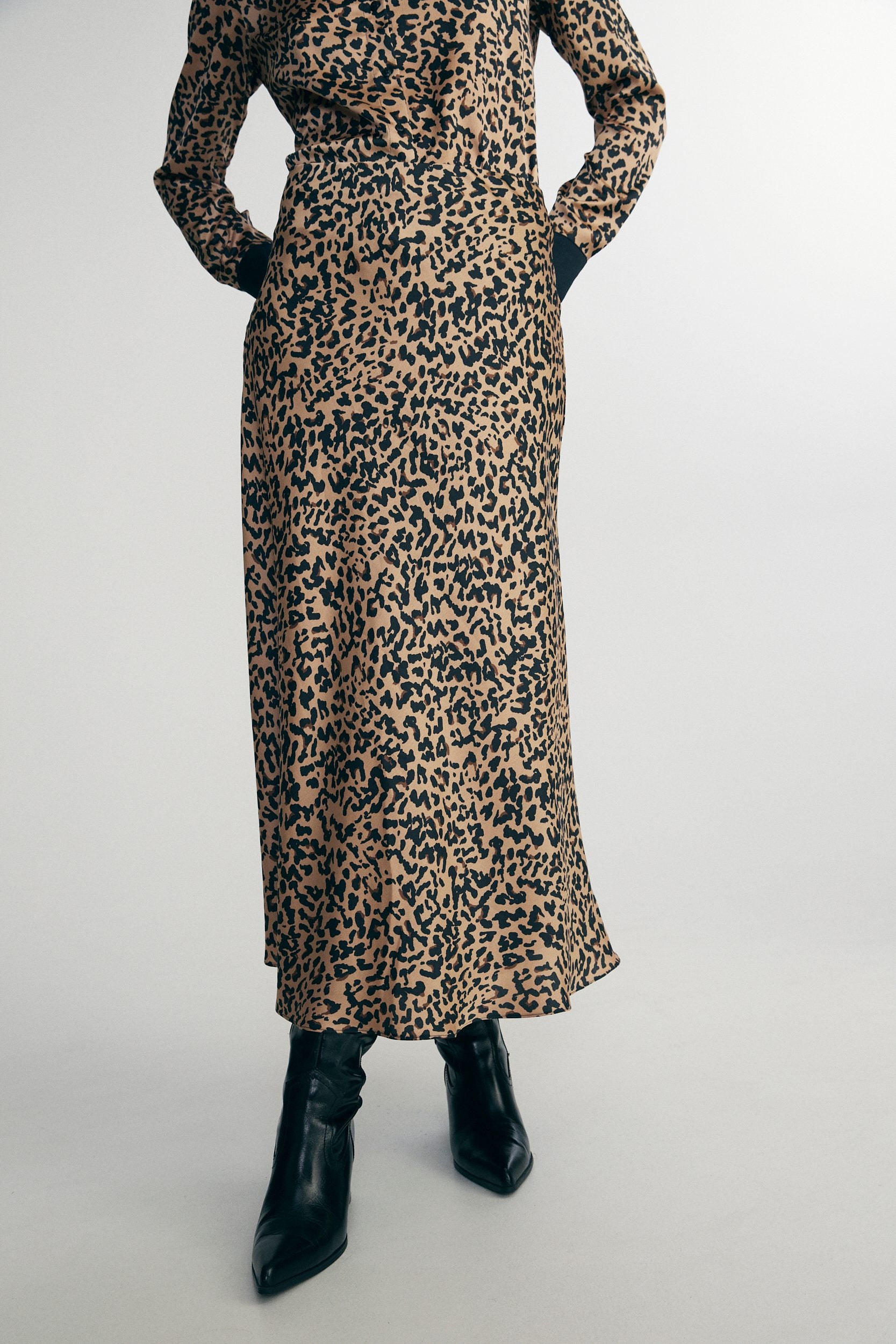 Leopard print skirt