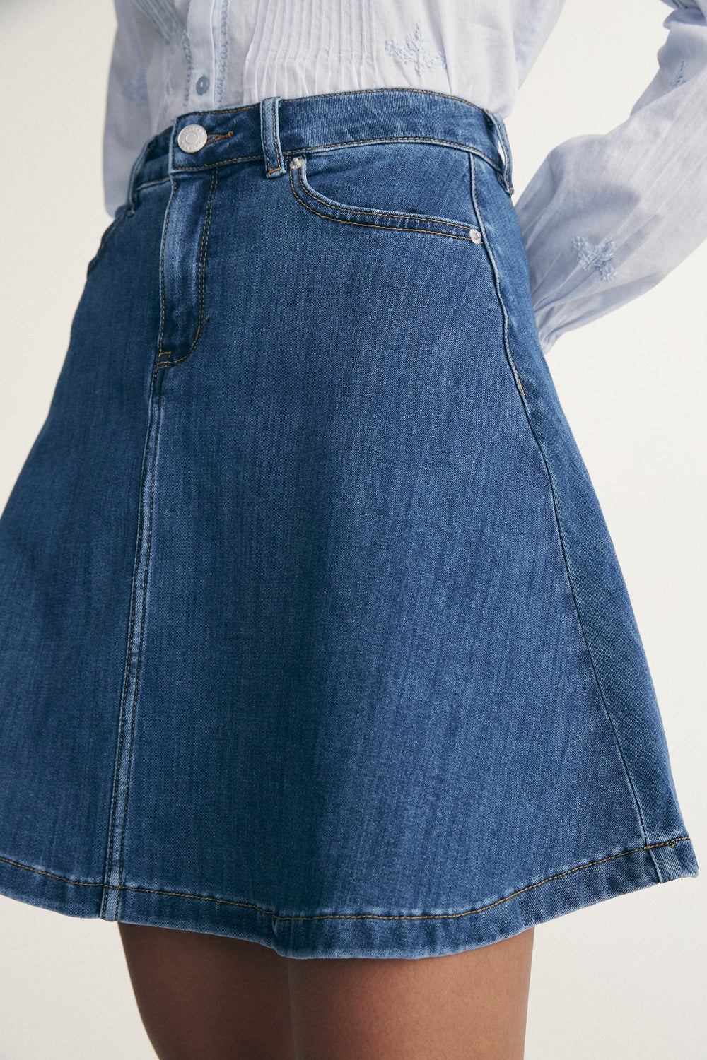 Jupe fluide évasée en jean