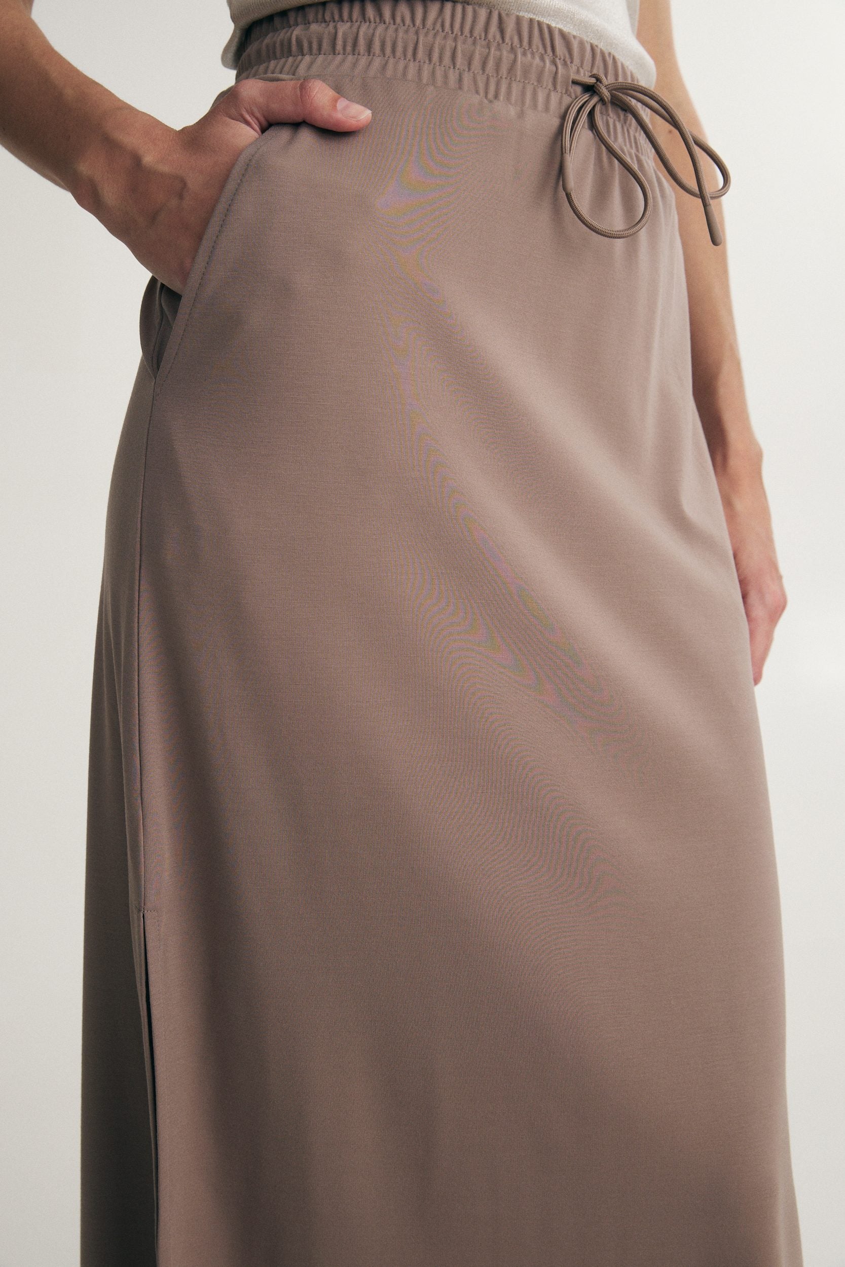 Jupe midi à taille élastique