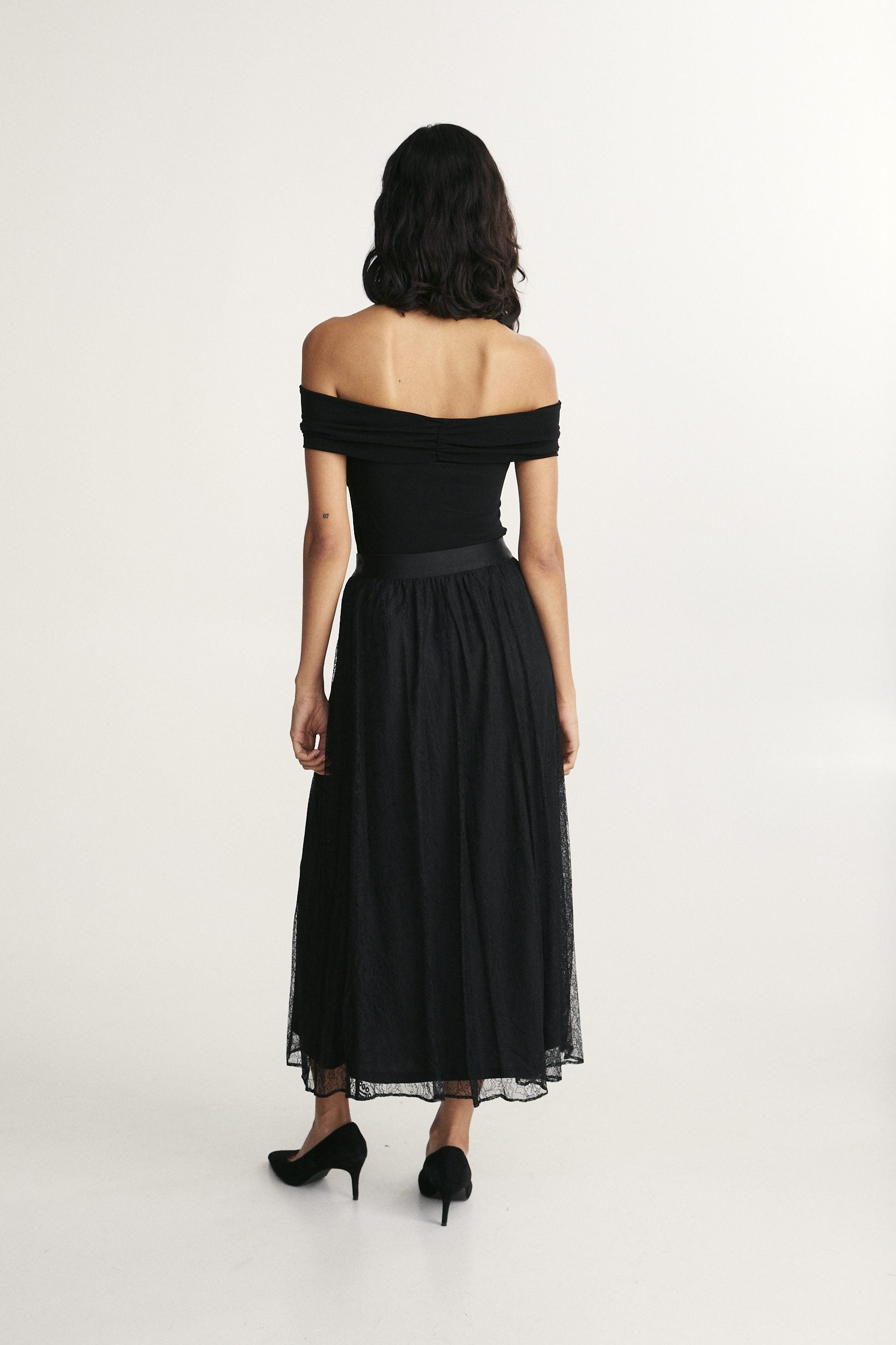 Lace skirt