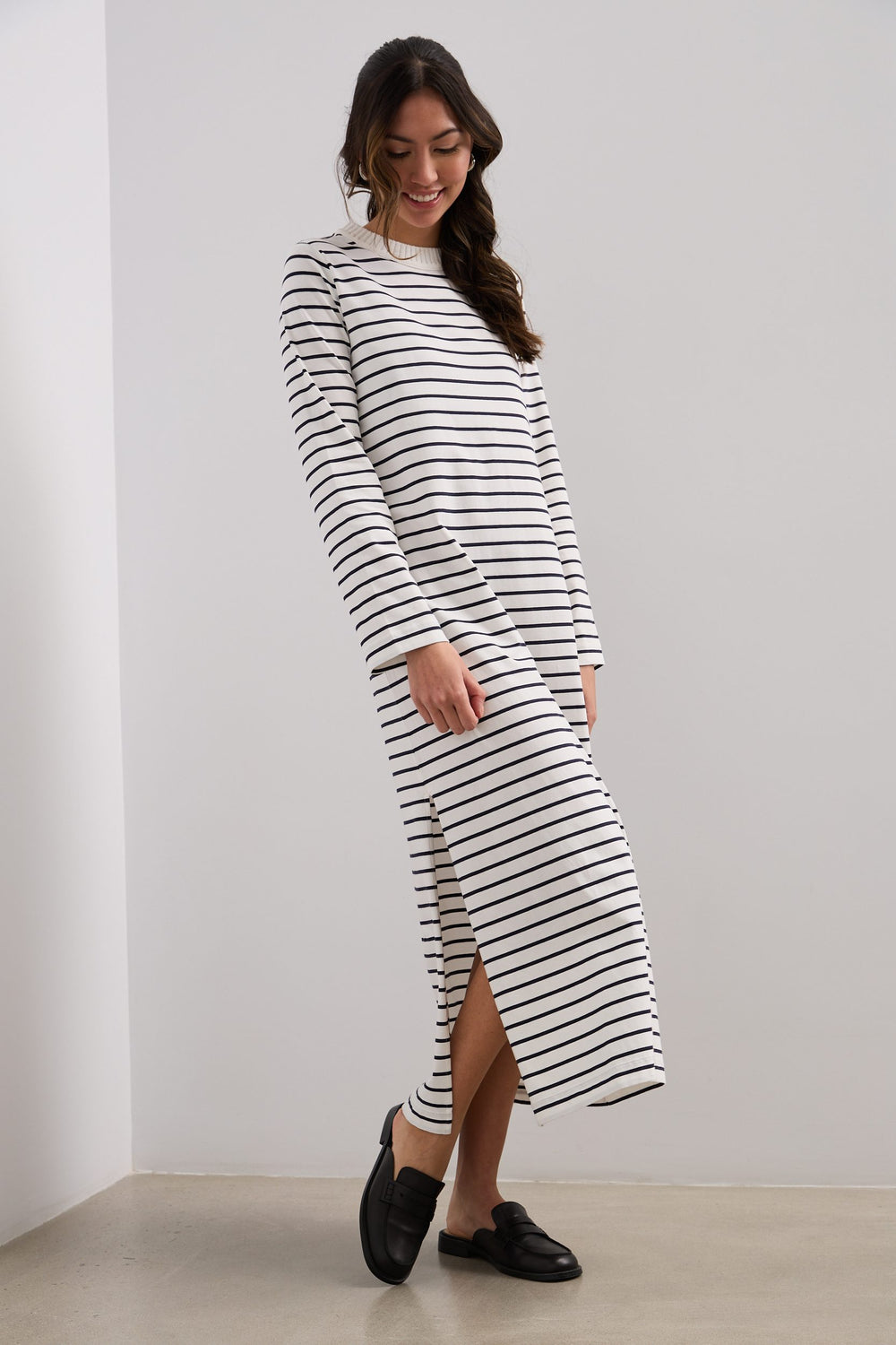 Longue robe en jersey rayé