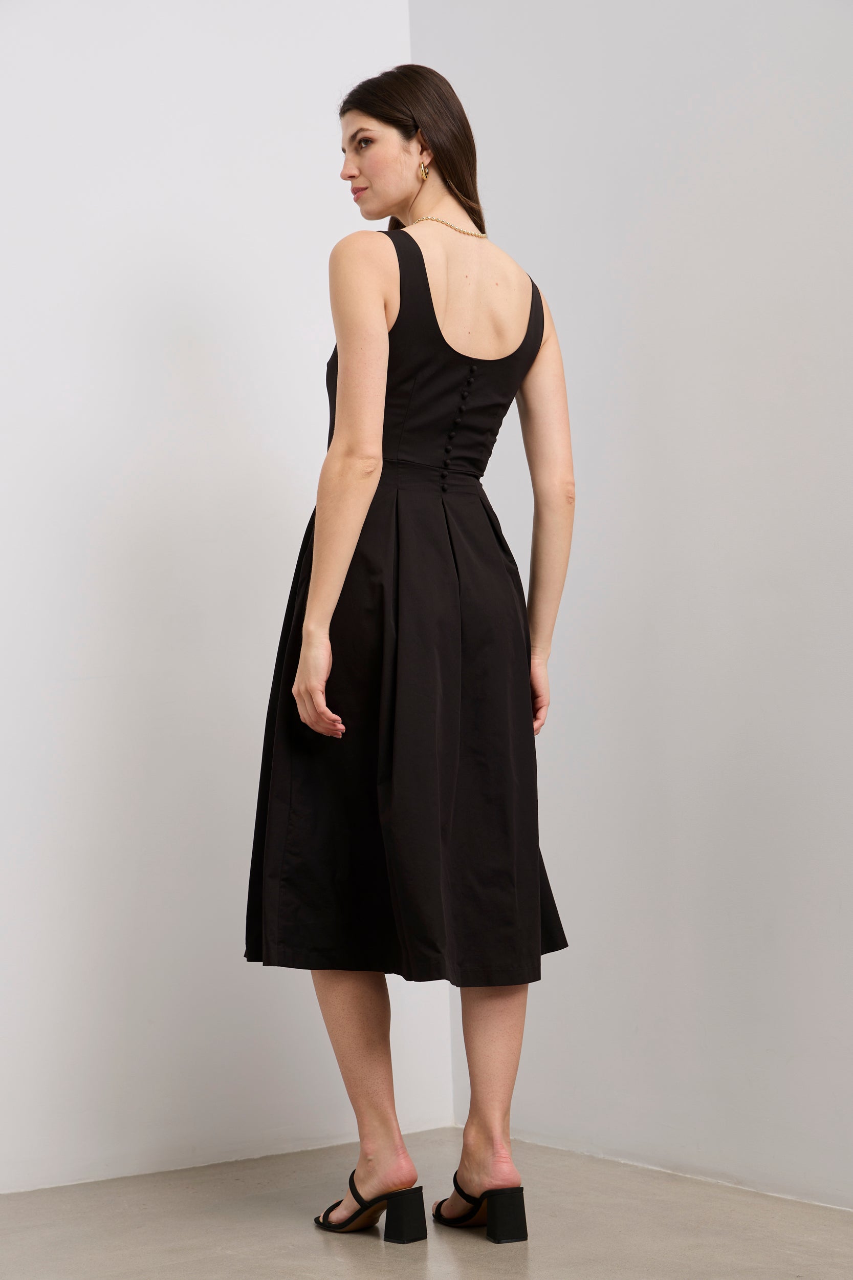 Robe longue avec plis