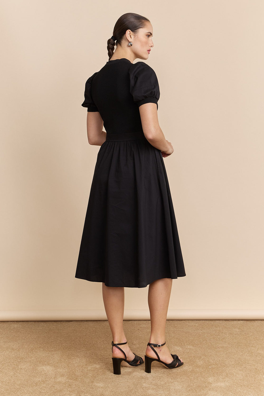 Robe évasée avec manches bouffantes
