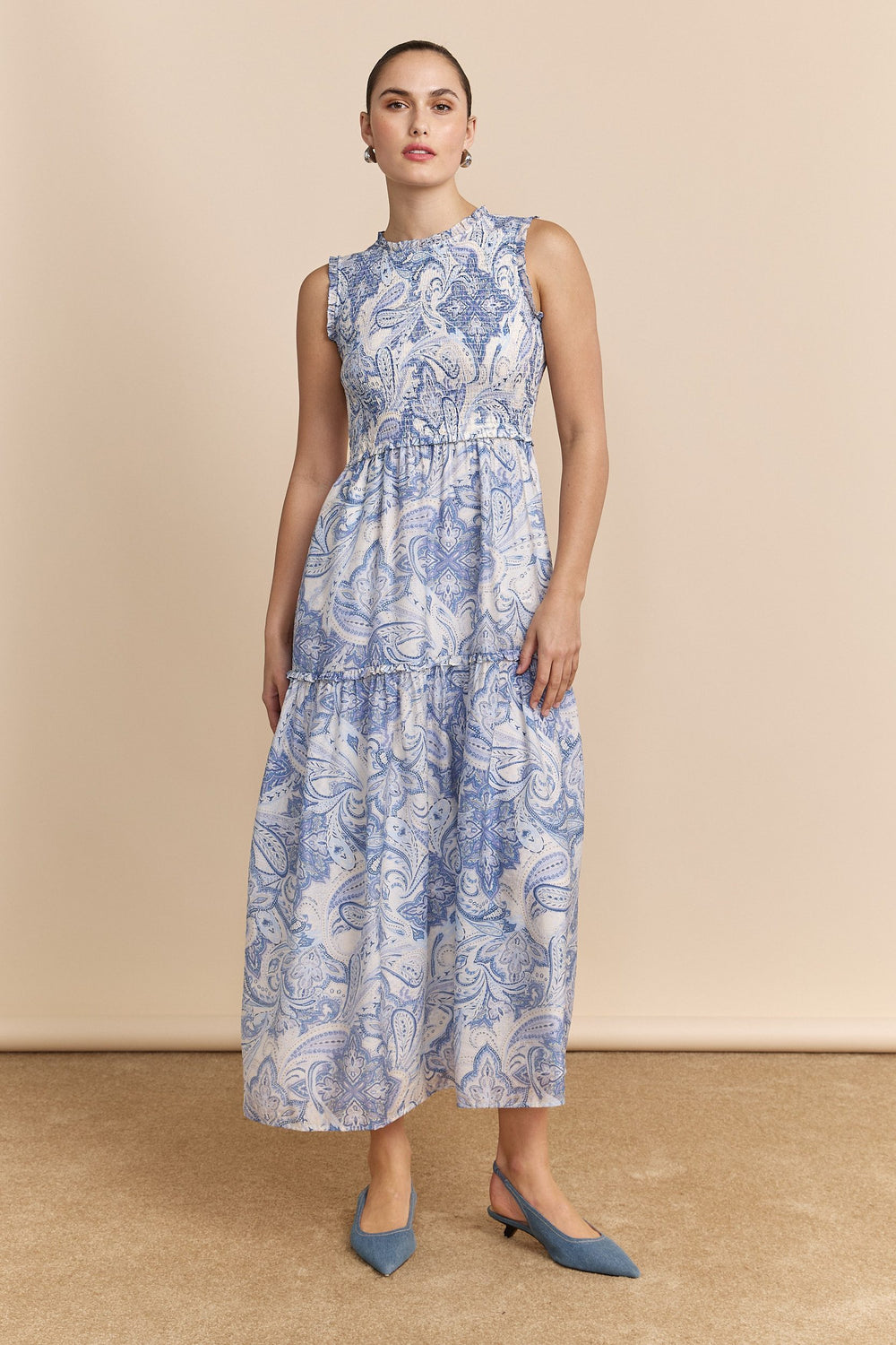 Longue robe à nid d'abeille & volants