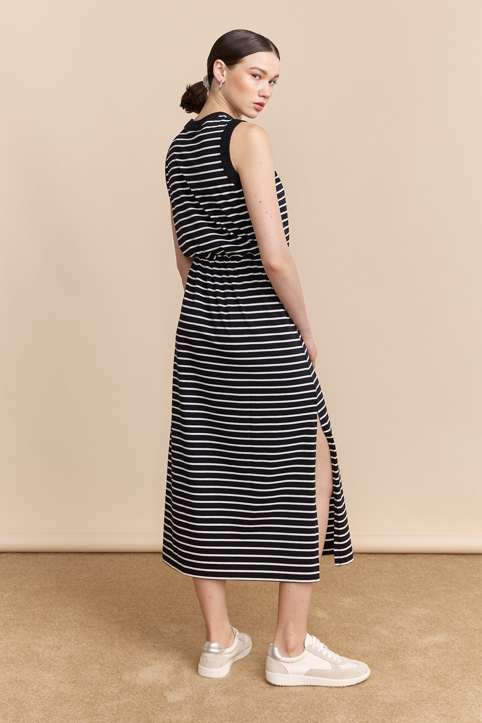 Longue robe en jersey rayé