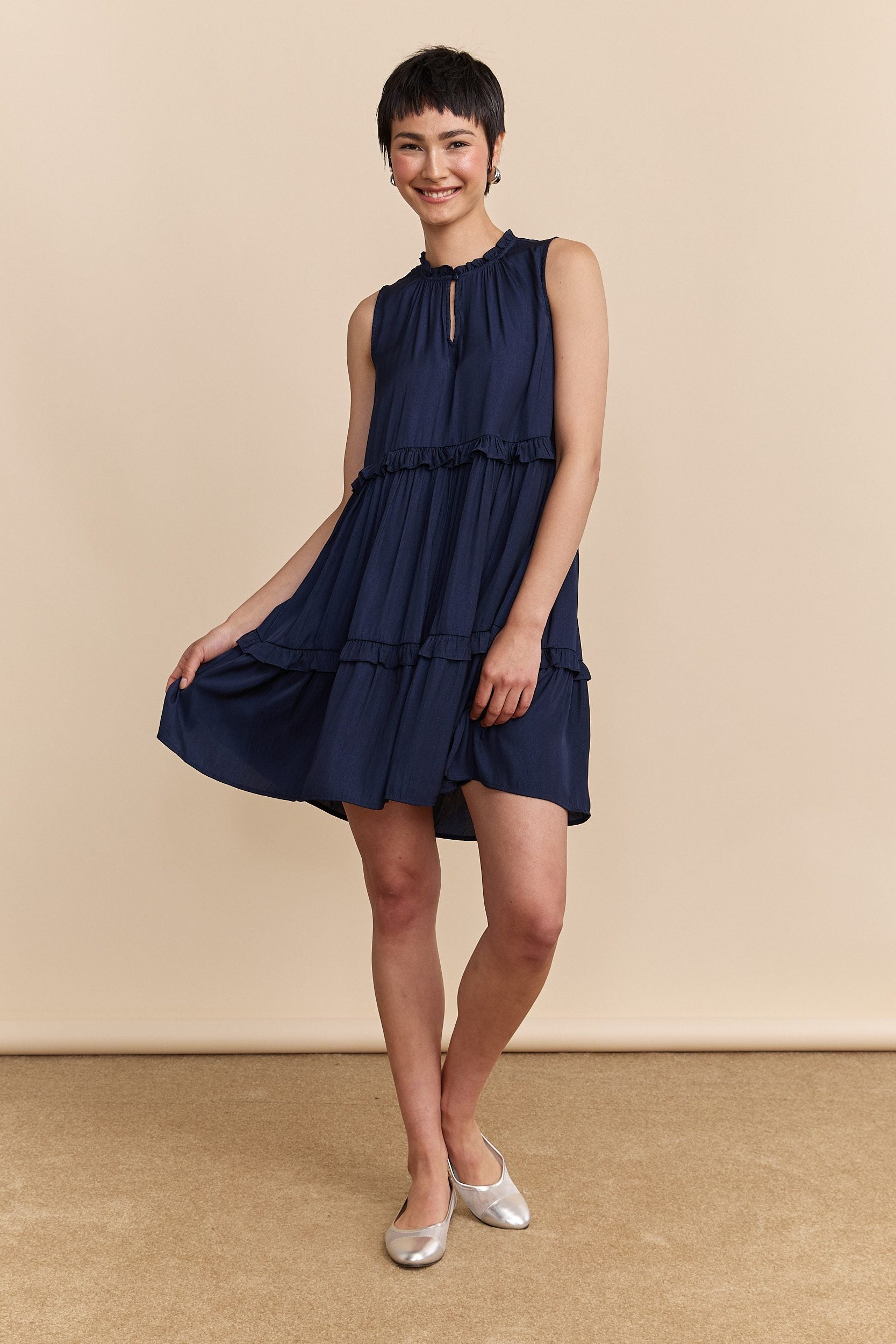 Fluid dress with frills