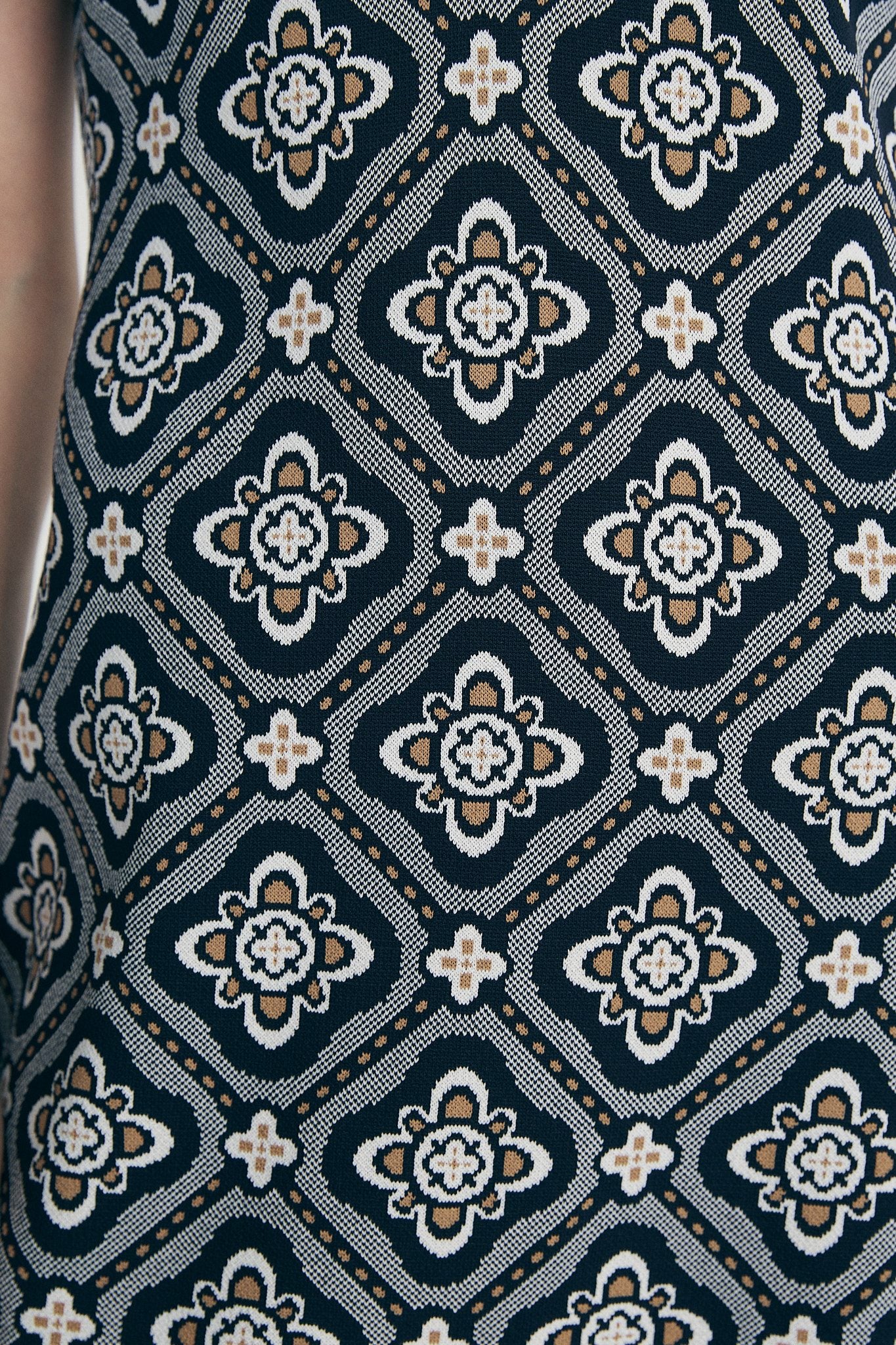 Robe à motif jacquard