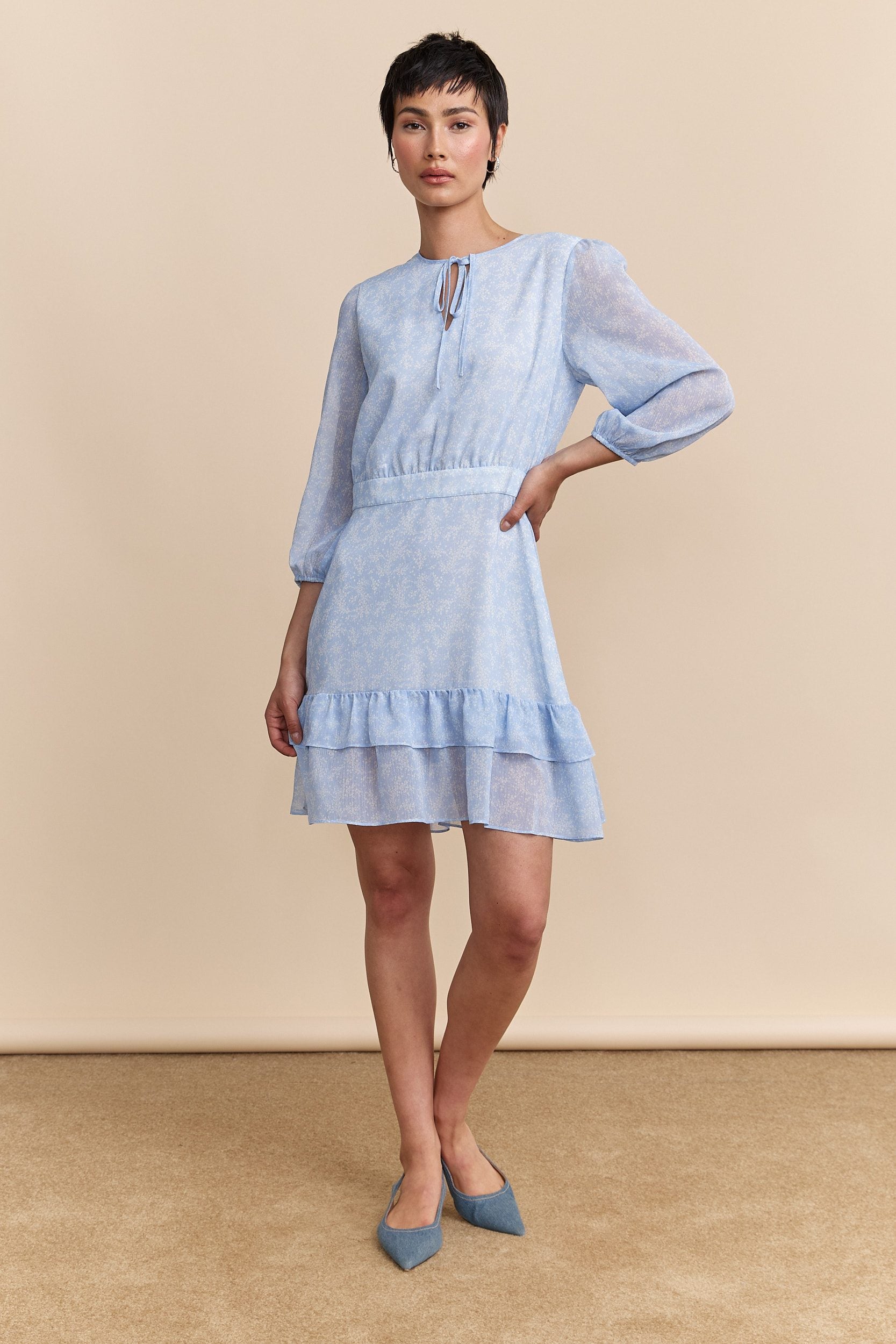 Robe à manches bouffantes