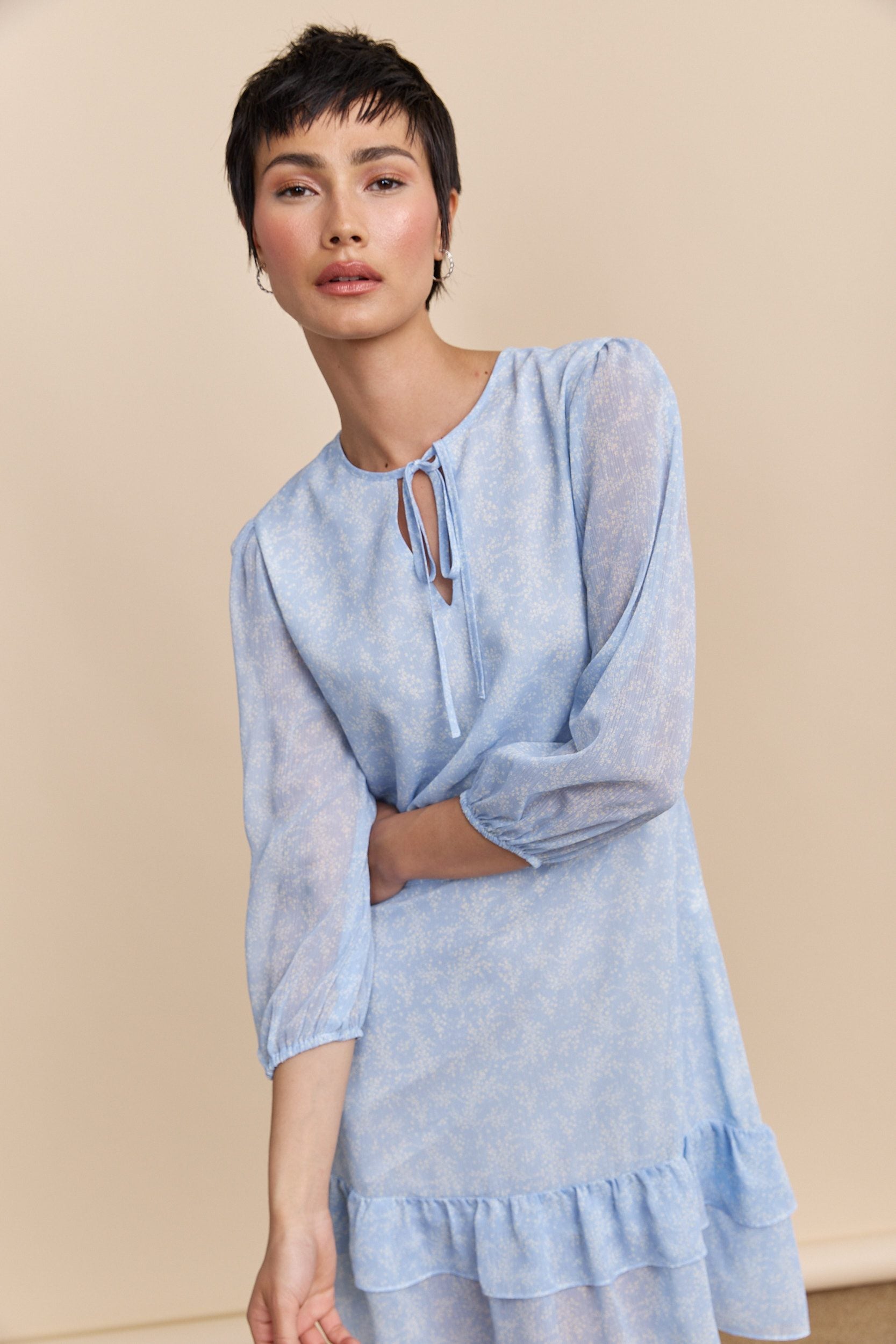 Robe à manches bouffantes