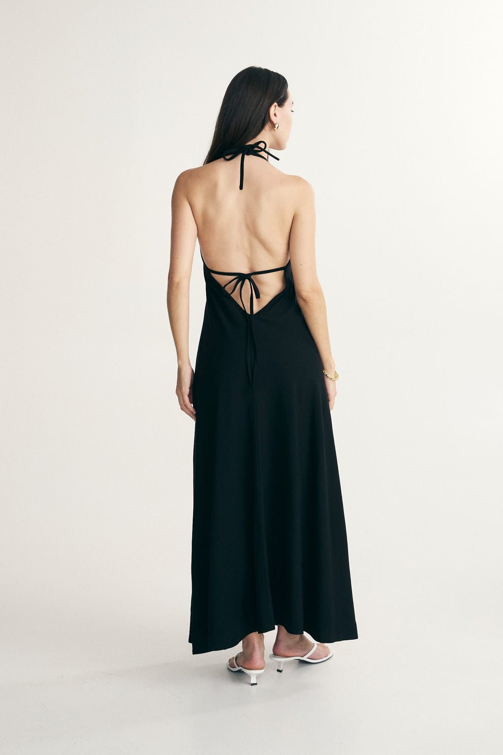 Robe longue à dos ouvert