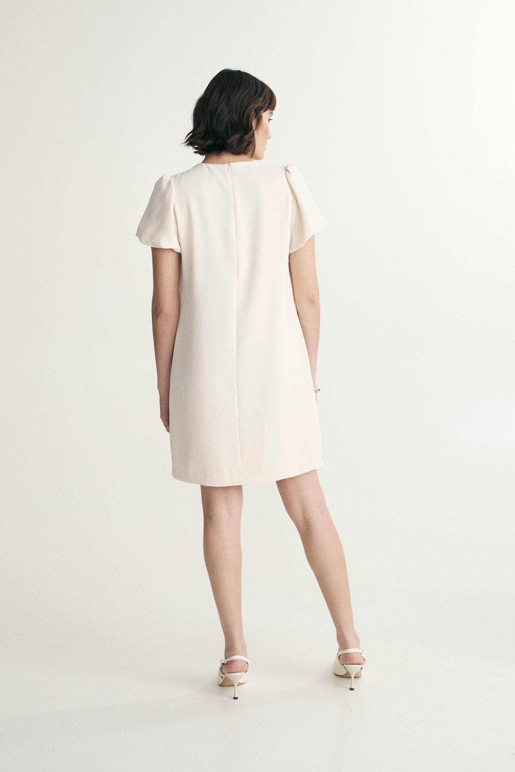 Puffy sleeve dress