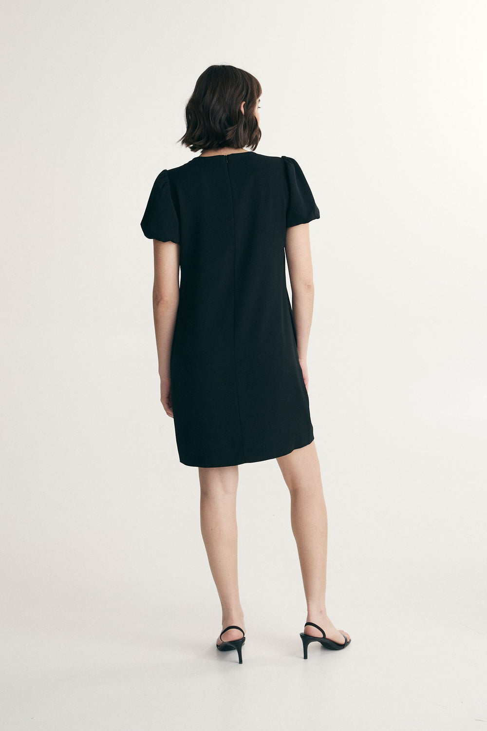 Puffy sleeve dress