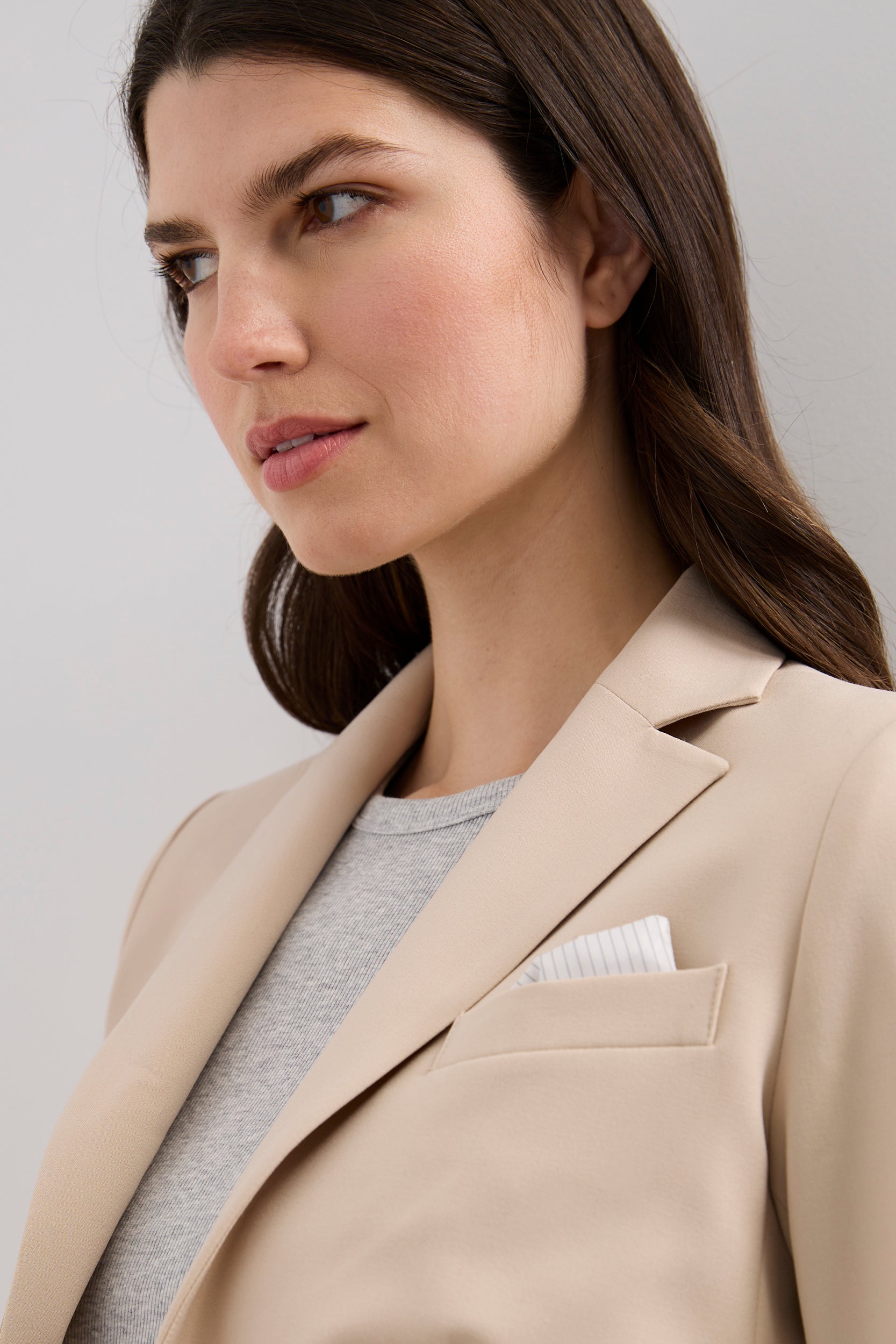 Fitted jacket with pocket scarf