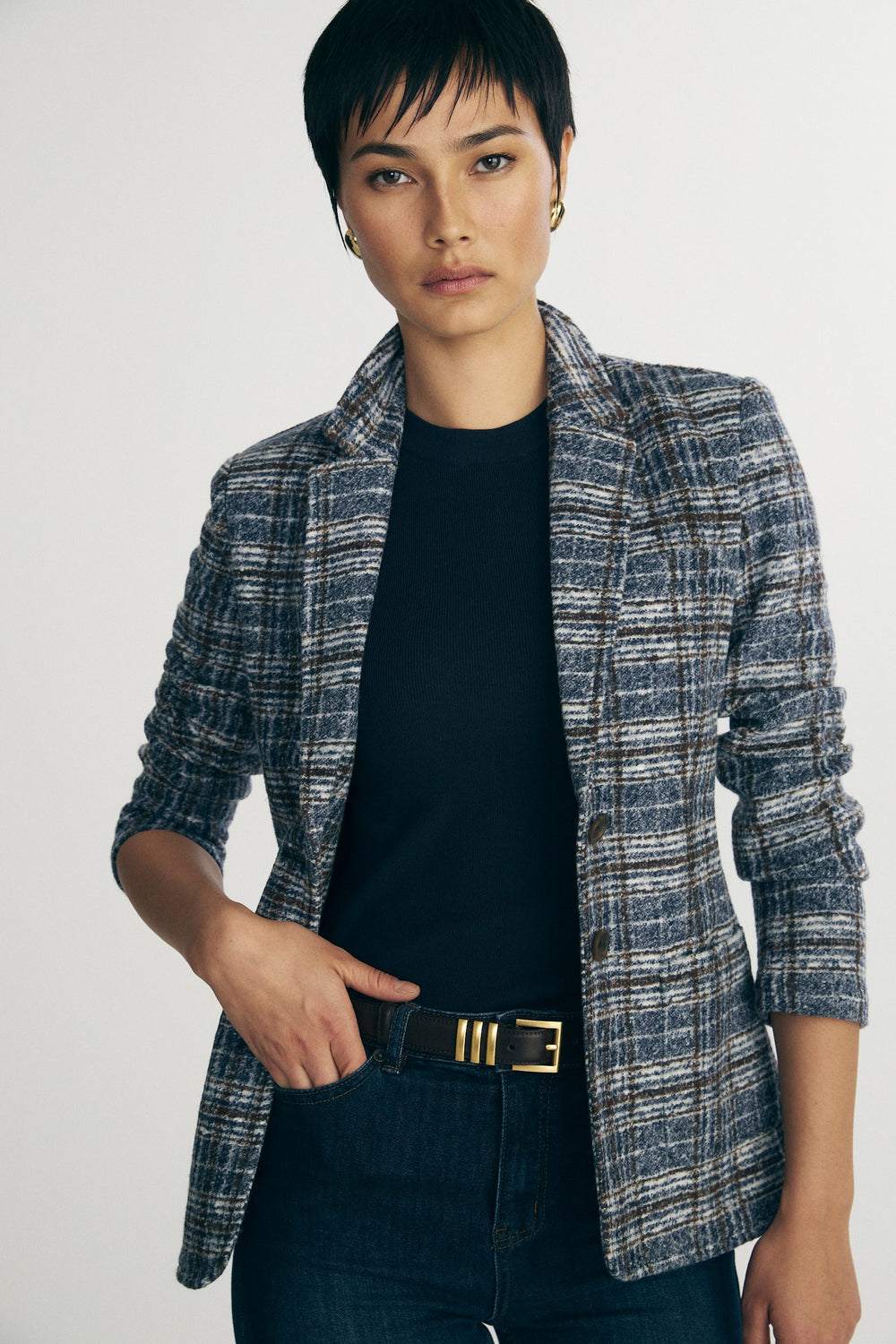Two buttons fitted stretch blazer
