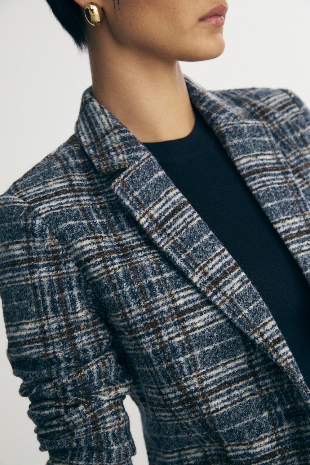 Two buttons fitted stretch blazer
