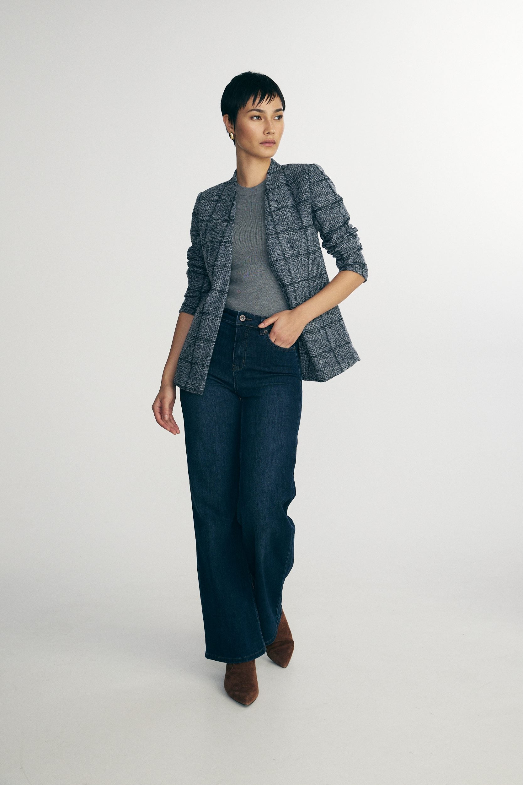 Plaid fitted stretch blazer