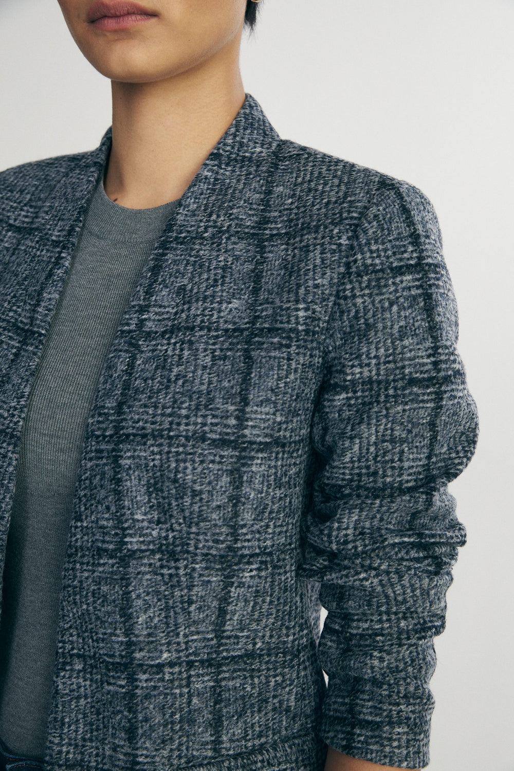 Plaid fitted stretch blazer