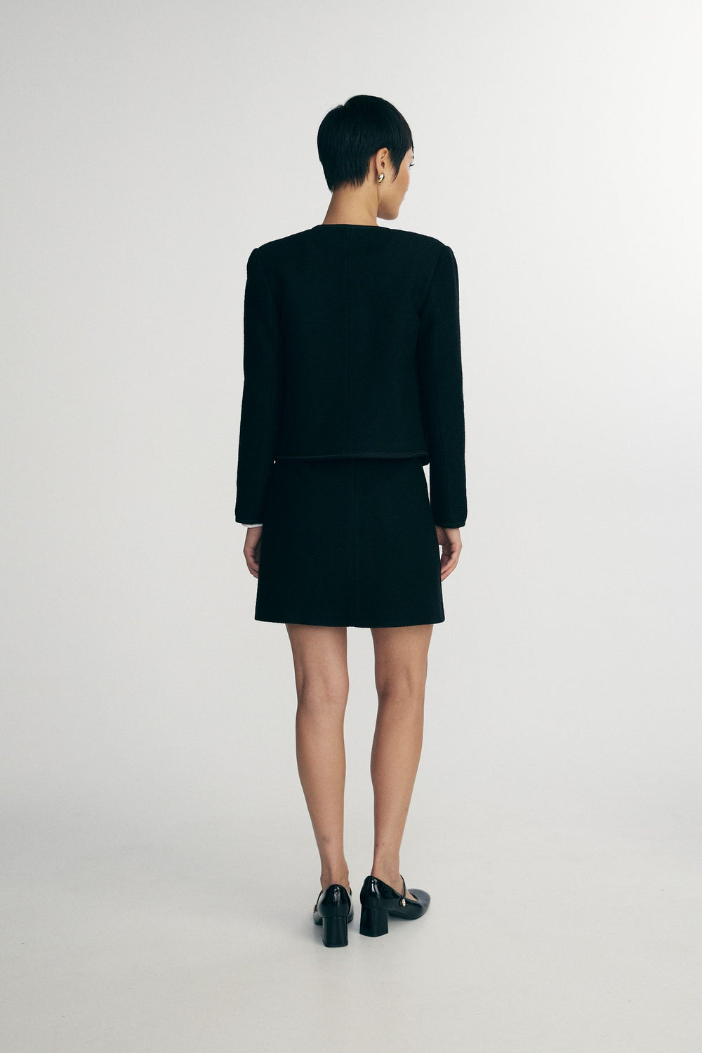 Short stretch blazer