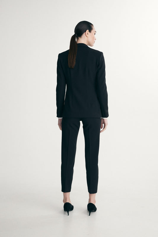 Veste Ajustée MILLAU Noire – Détail épaule – Taille SL (Small) – Neuve Sans étiquette