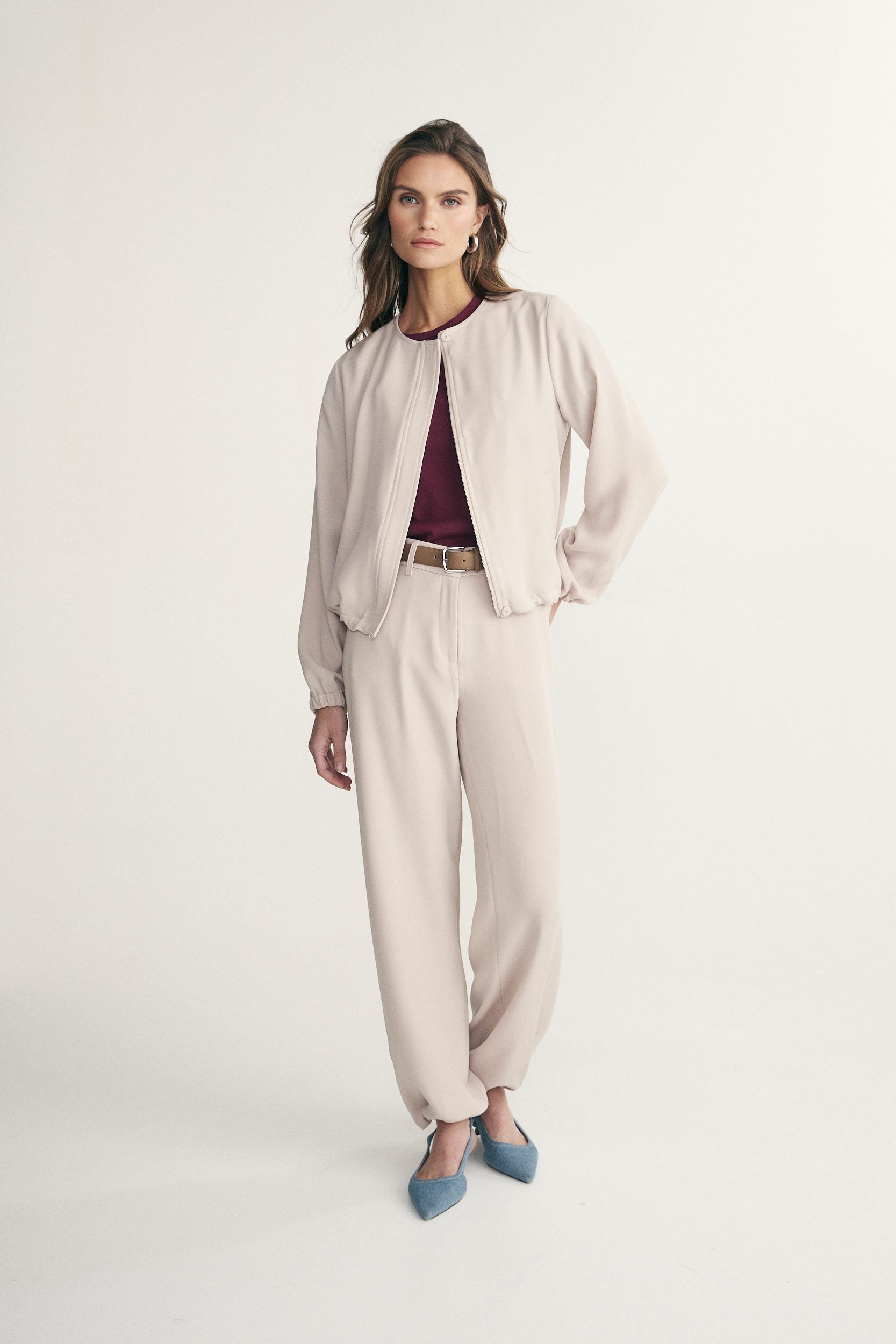 Veste courte à cordon