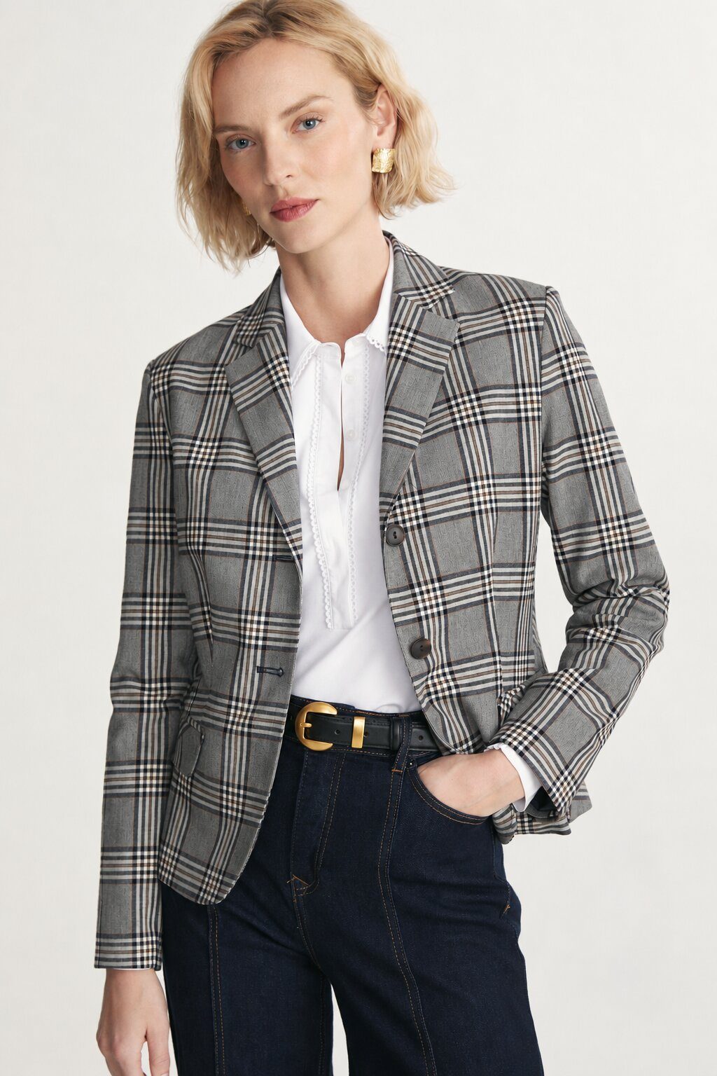 Fitted 2 buttons basic blazer